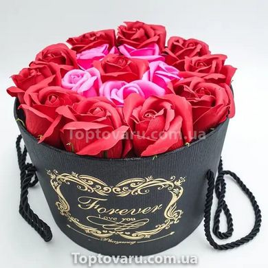Подарунковий набір троянд у Червоний капелюшної коробки. 4198 фото