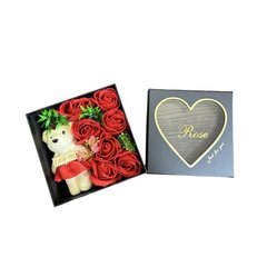 Подарунковий набір Ведмедик з трояндочками в червоній коробці 14677 фото