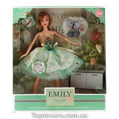 Лялька Emily у зеленій сукні Emily Doll 15536 фото