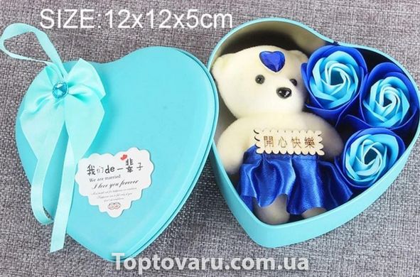 Коробка у формі серця Блакитна з мильним квіткою з 3 трояндами і 1 мишком 4195 фото
