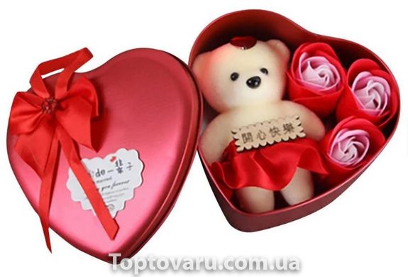 Коробка у формі серця Червона з мильним квіткою з 3 трояндами і 1 мишком 4196 фото